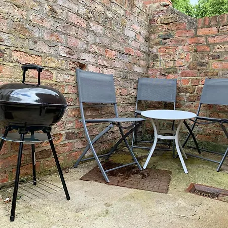 아파트 The Kensingston - Quaint Victorian With Free Parking 요크