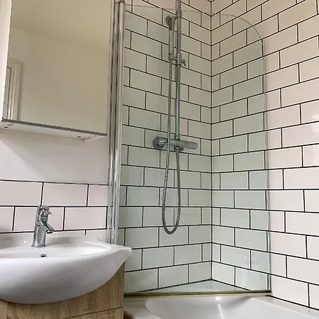 아파트 The Kensingston - Quaint Victorian With Free Parking *