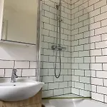 Apartment The Kensingston - Quaint Victorian With Free Parking *