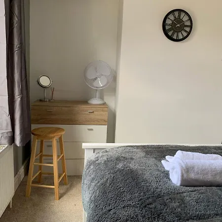 Apartmán The Kensingston - Quaint Victorian With Free Parking