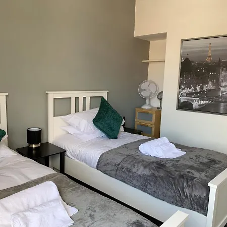 Apartmán The Kensingston - Quaint Victorian With Free Parking *